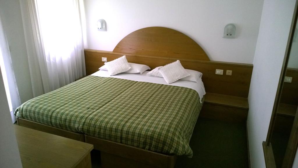 La Felce Bed & Breakfast Hotel Carisolo Kamer foto