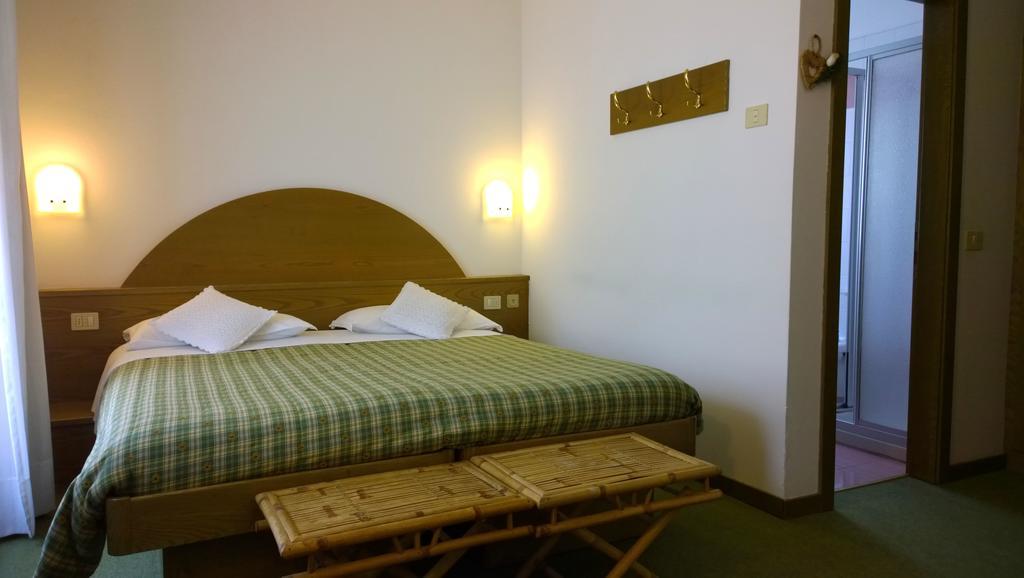 La Felce Bed & Breakfast Hotel Carisolo Kamer foto