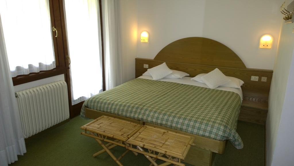 La Felce Bed & Breakfast Carisolo Kamer foto